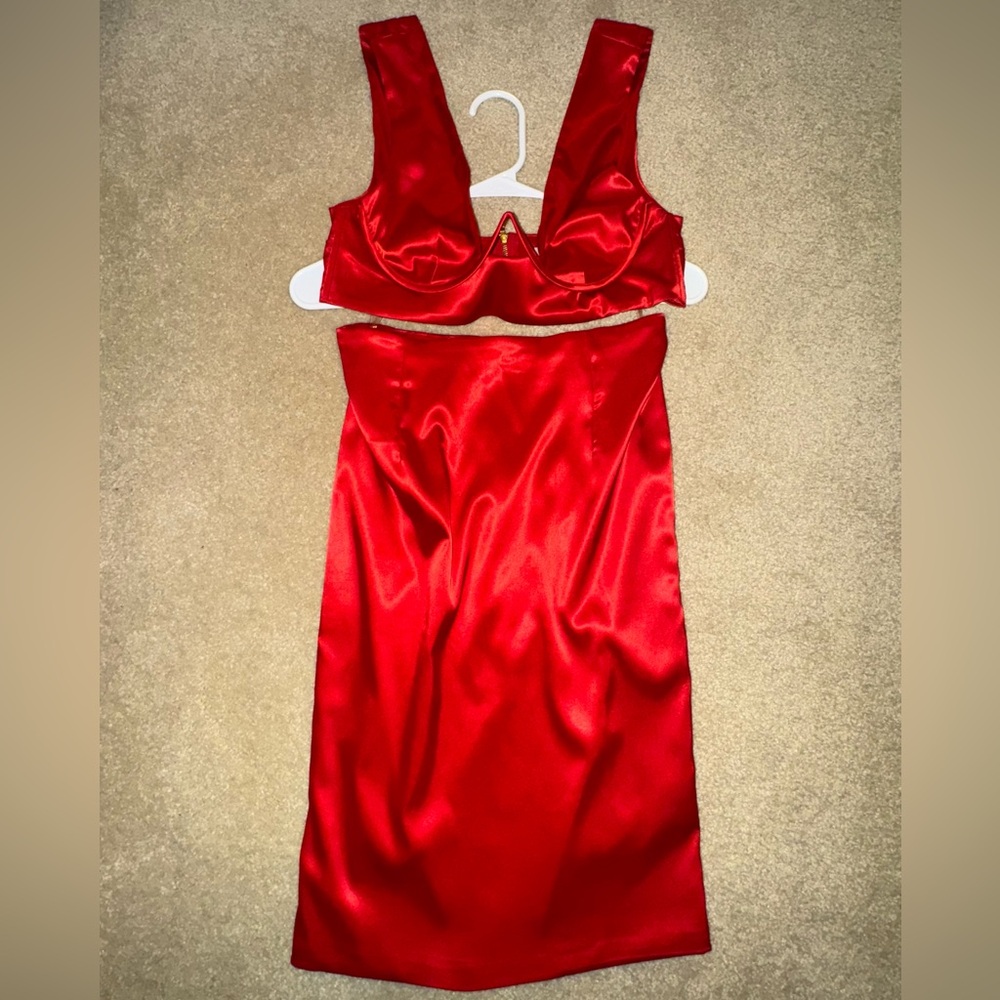 Oh Polly Red Satin Skirt Set - Picture 3 of 8